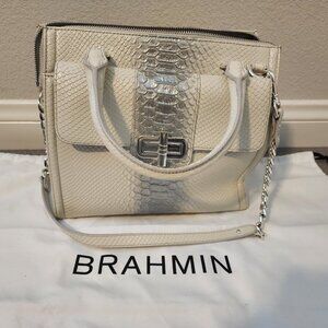 Brahmin - Caroline